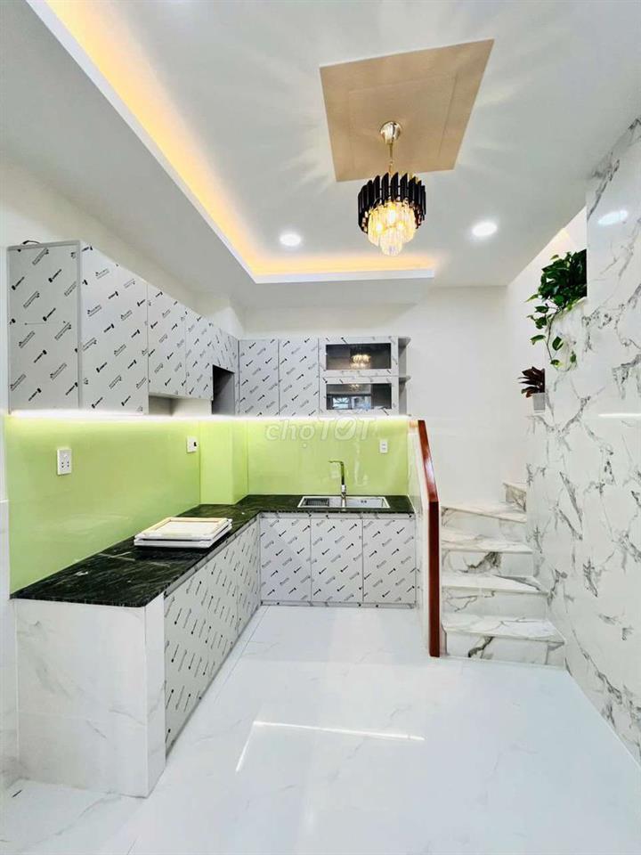 SIÊU PHẨM LUNG LINH  . P PHÚ ĐỊNH. . Q. 8