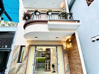SIÊU PHẨM LUNG LINH  . P PHÚ ĐỊNH. . Q. 8
