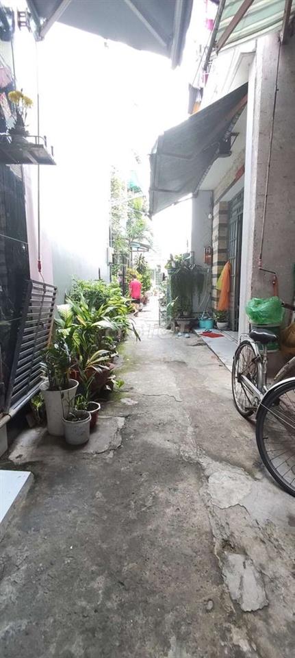 CHO THUE NHÀ  DT 40 M . P 15 Q 8.