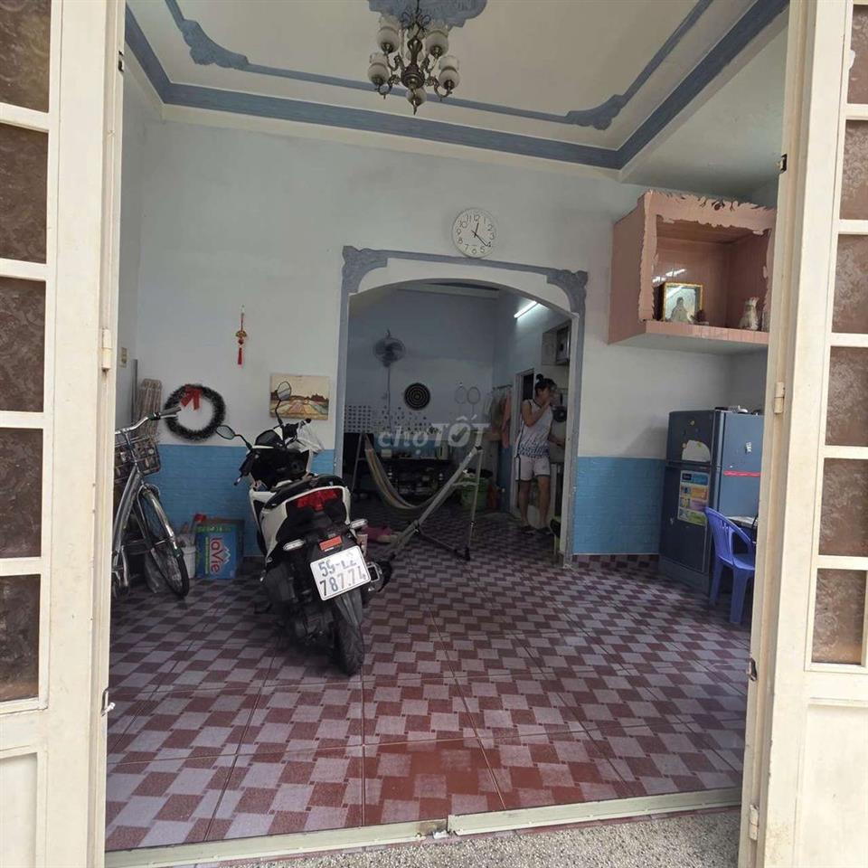 VILL GÓC  CỰC  THOÁNG  . P PHÚ ĐỊNH.