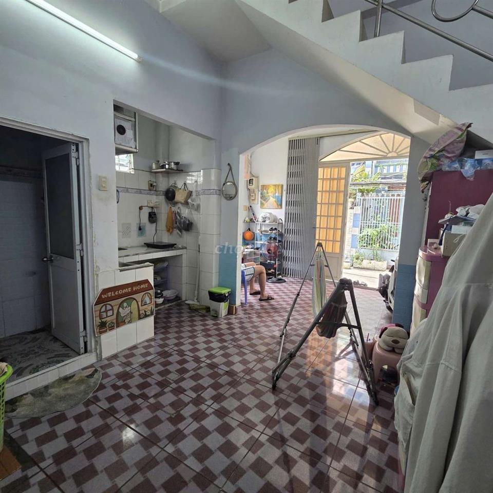 VILL GÓC  CỰC  THOÁNG  . P PHÚ ĐỊNH.