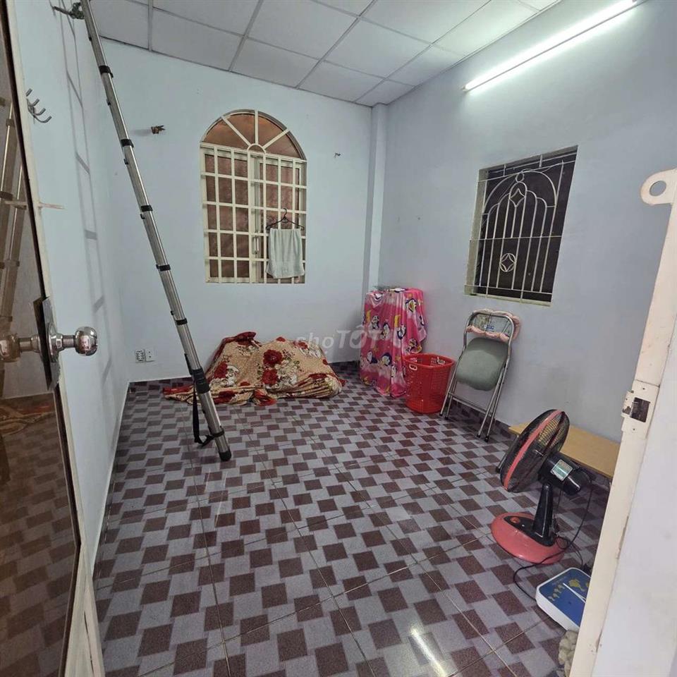 VILL GÓC  CỰC  THOÁNG  . P PHÚ ĐỊNH.