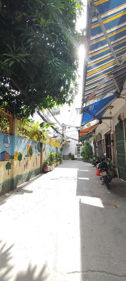 NHÀ ĐẸP GIÁ TỐT  HEM XE HƠI 🚘 . P 15 Q8