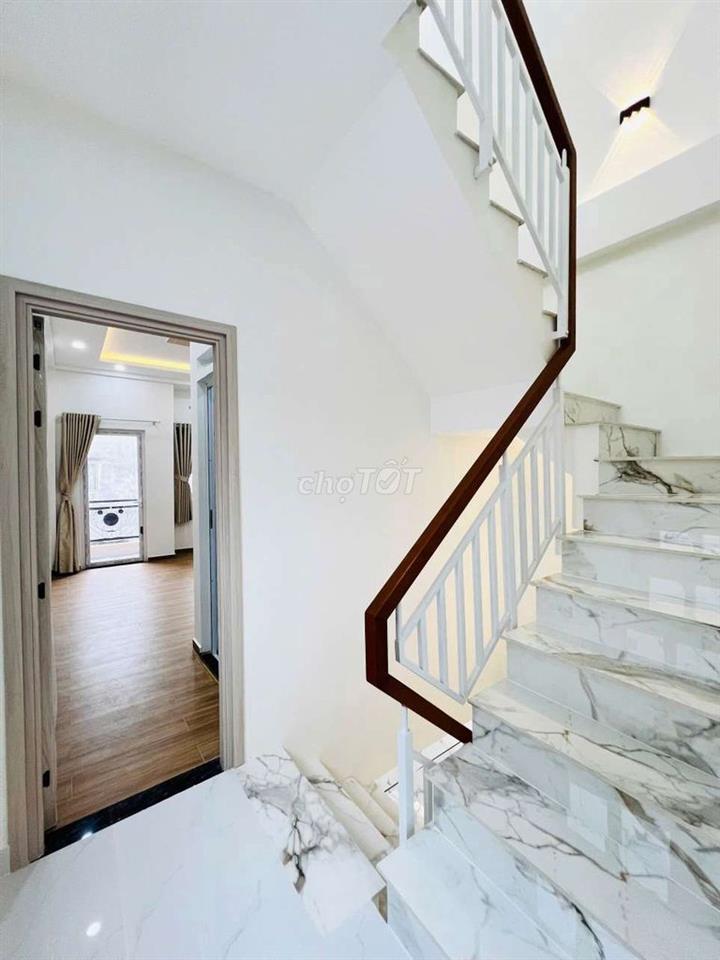 SIÊU PHẨM ĐẸP. P PHÚ ĐỊNH  . DT 86M2