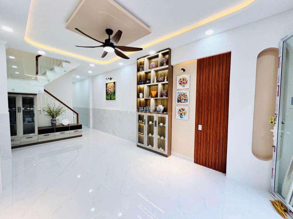 SIÊU PHẨM ĐẸP. P PHÚ ĐỊNH  . DT 86M2