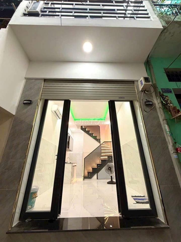 NHÀ ĐẸP  GIÁ  TỐT. . SỔ HỒNG RIÊNG  . P 16 Q. 8