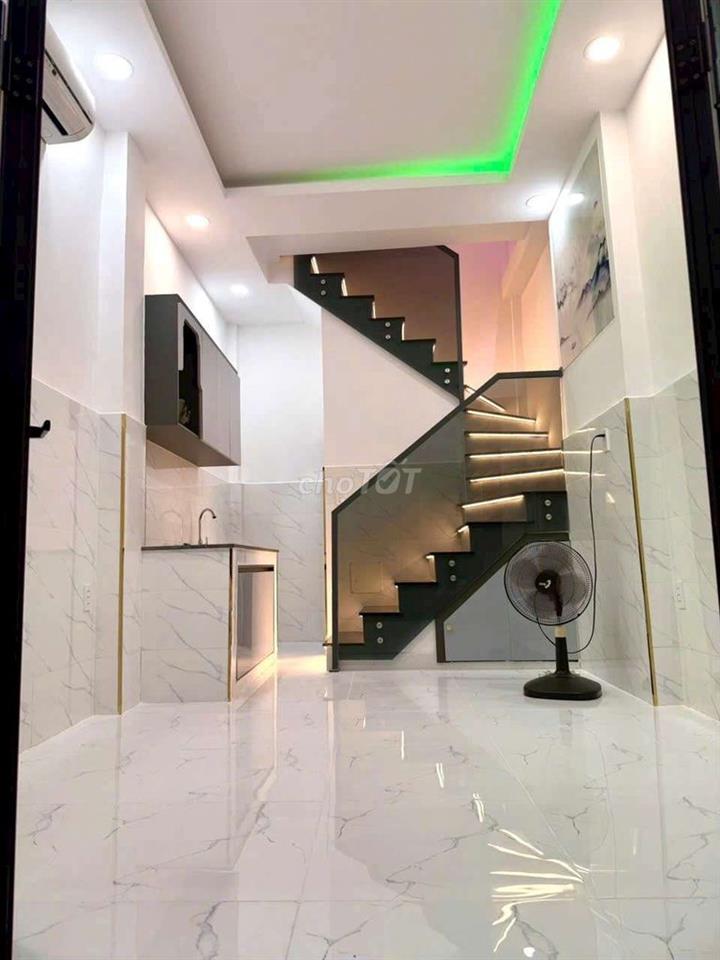 NHÀ ĐẸP  GIÁ  TỐT. . SỔ HỒNG RIÊNG  . P 16 Q. 8