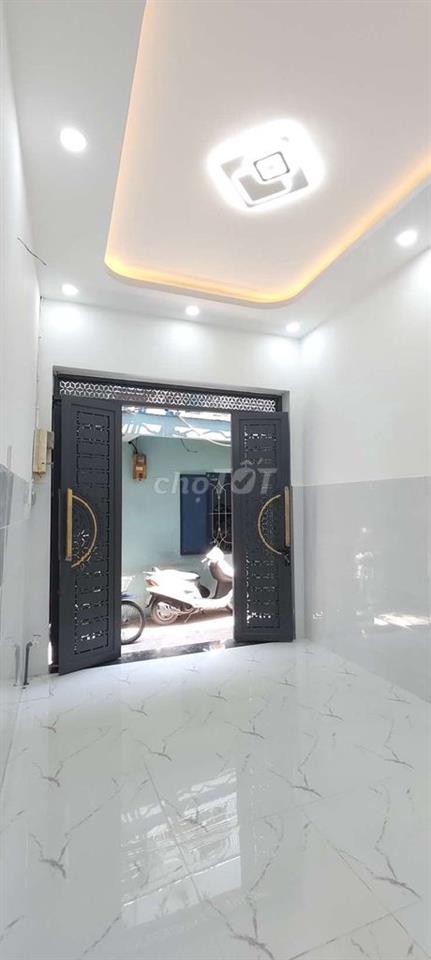 NHÀ  ĐẸP GIÁ  TỐT. Q. 11 . 3 LẦU  SÂN THƯỢNG