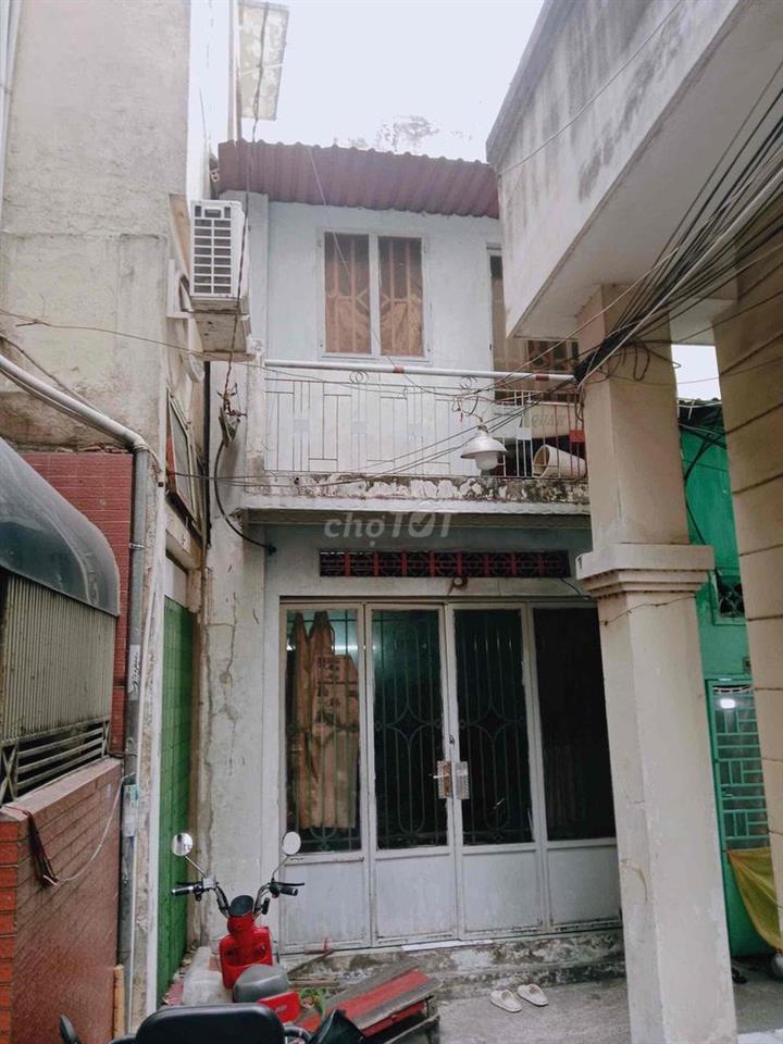 Bán Nhà Q.4 Giấy Tờ Chính Chủ