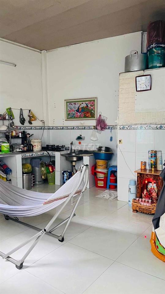NHÀ CHO THUÊ NGUYỄN CĂN MẶT TIỀN ĐƯỜNG ĐOÀN VĂN BƠ( ngay chợ)