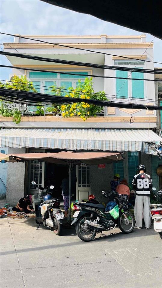 NHÀ CHO THUÊ NGUYỄN CĂN MẶT TIỀN ĐƯỜNG ĐOÀN VĂN BƠ( ngay chợ)
