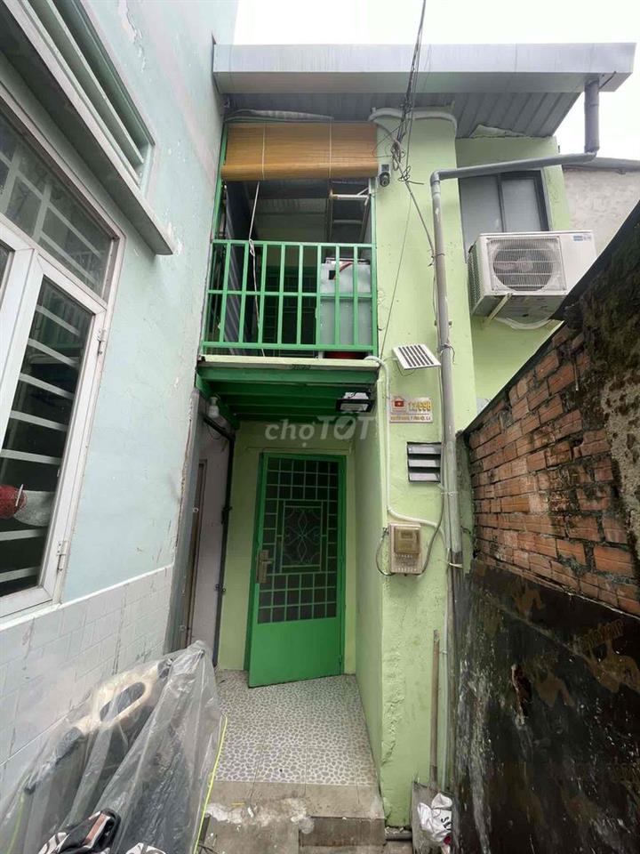 nhà nguyên căn cho thêu