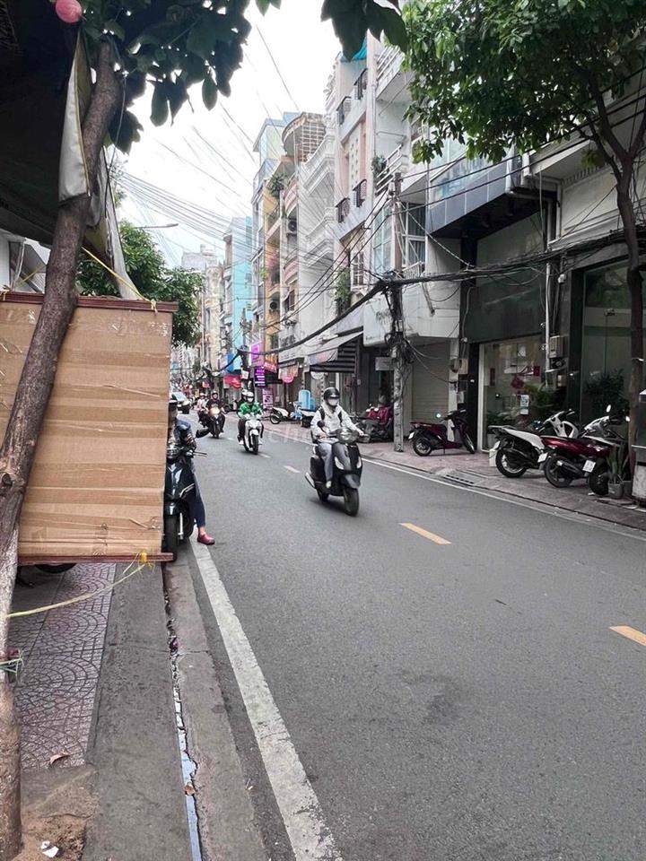 MẶT BẰNG MỚI TRỐNG – VÀO KINH DOANH NGAY