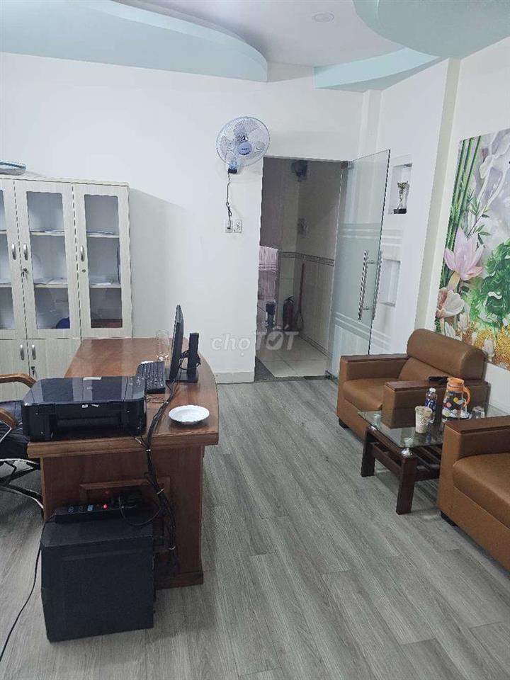 Cho thuê làm văn phòng toàn bộ tầng 2