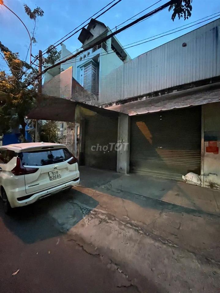 Cho Thuê Nhà Đường DC11, Tân Phú ( 6x25m - Nhà Rộng Có Sân )