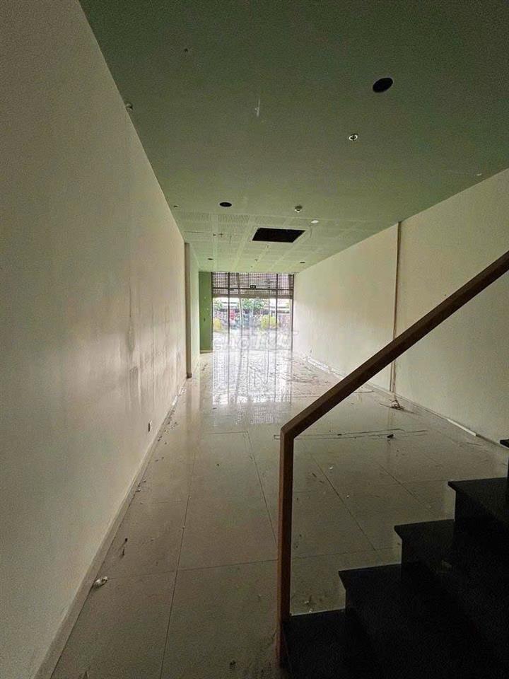 Cho Thuê Mặt Bằng Shophouse Hòa Bình, Tân Phú ( 1 Trệt + 1 Lầu )