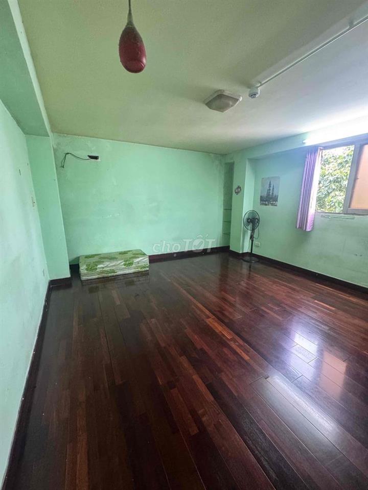 Phòng trọ 30m2 mặt đường Nguyễn Tất Thành