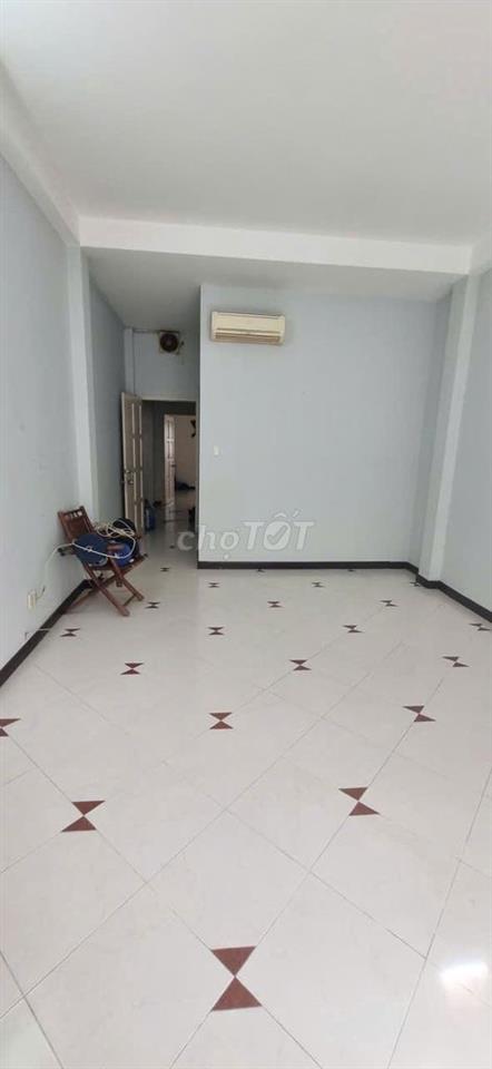 Cho thuê nguyên căn mặt tiền đường 6m