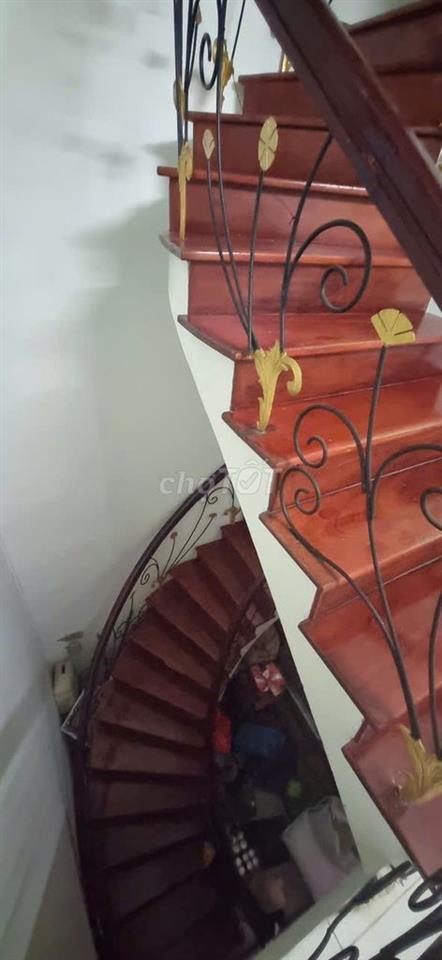 Cho thuê nguyên căn mặt tiền đường 6m