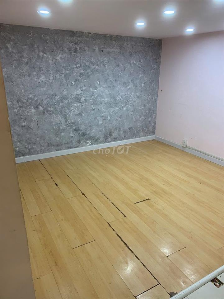 Cho thuê nhà nguyên căn đường NKKN Q3