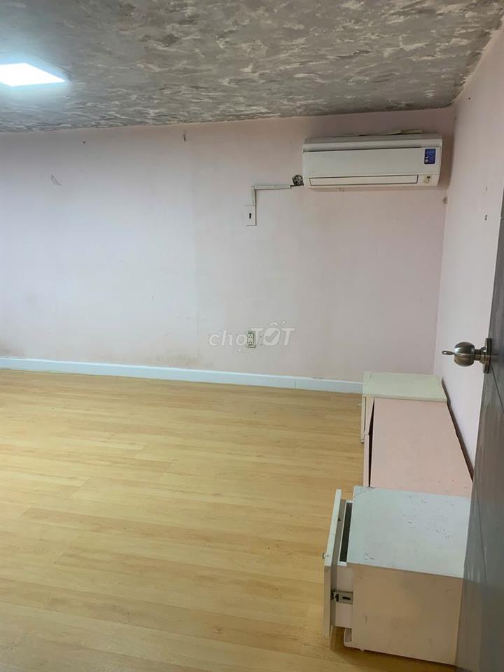 Cho thuê nhà nguyên căn đường NKKN Q3