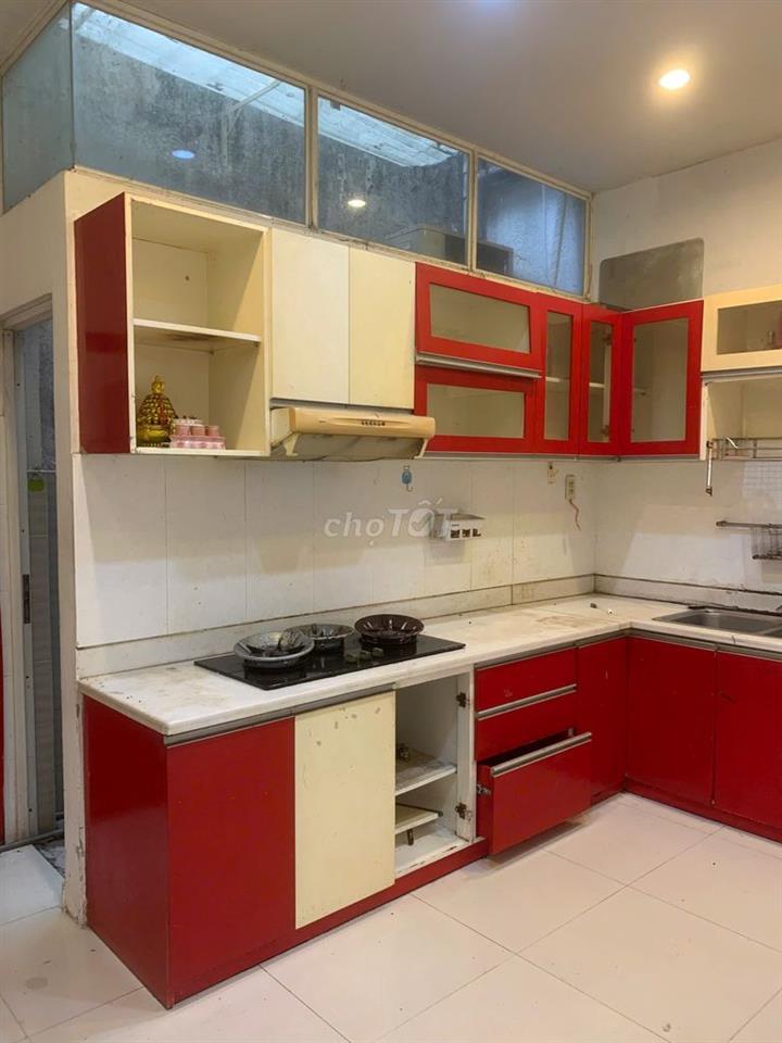 Cho thuê nhà nguyên căn đường NKKN Q3