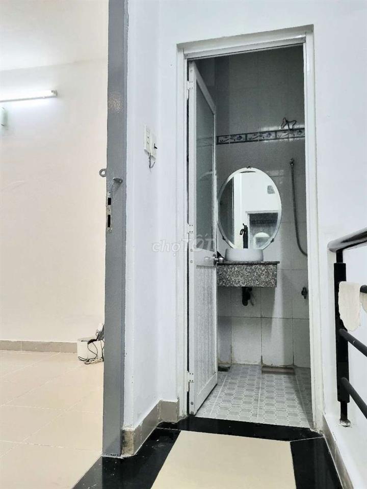 Phòng trọ Quận 4 mới sạch đẹp