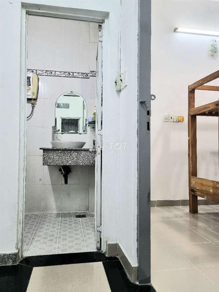 Phòng trọ Quận 4 mới sạch đẹp