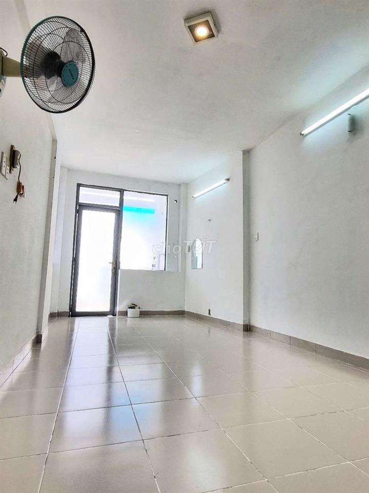 Phòng trọ Quận 4 mới sạch đẹp