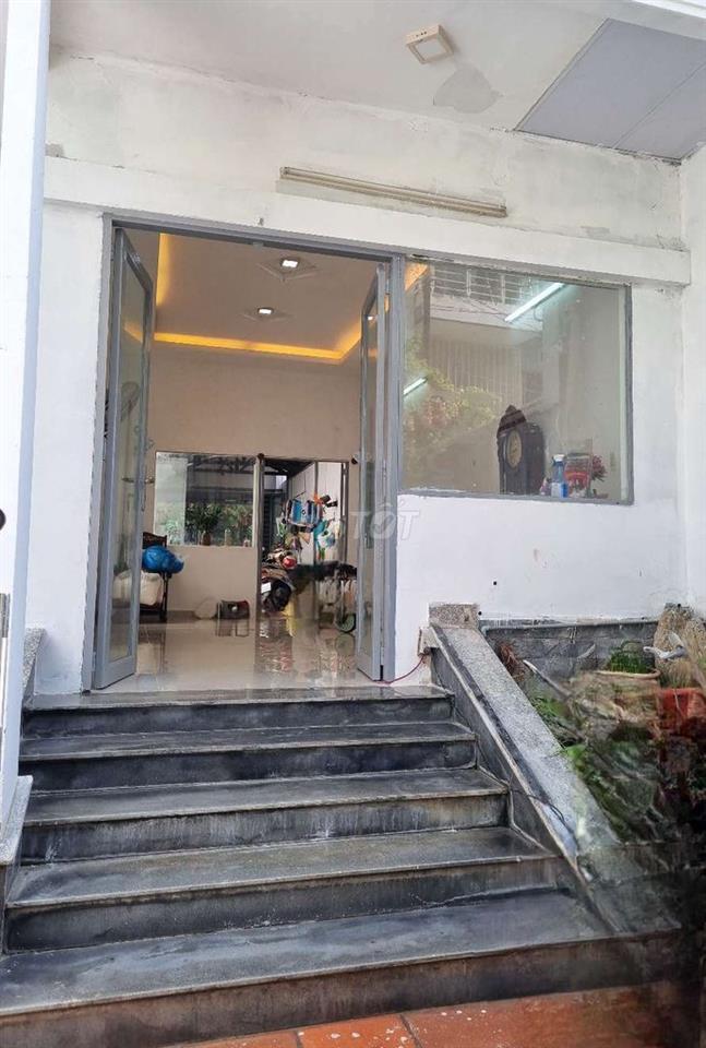 Phòng trọ Quận 4 mới sạch đẹp