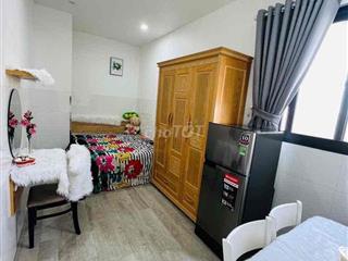 Studio cửa sổ 4trx Q4 siêu hiếm chỉ có 1p