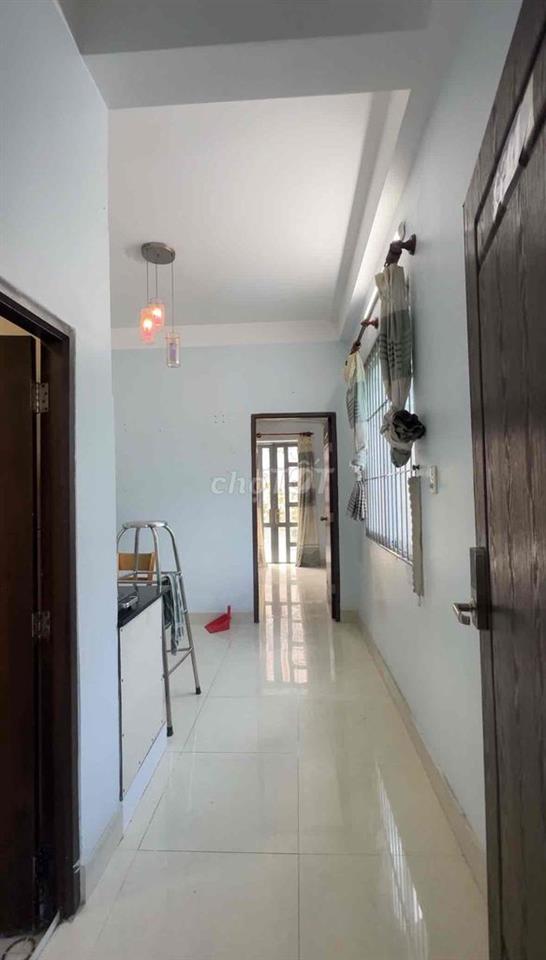 1pn bancon lớn ngay Trung tâm Q4