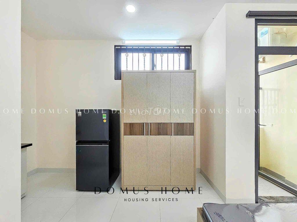 Studio bancon đủ nội thất