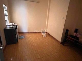 Phòng 20m2 toilet riêng tầng 2