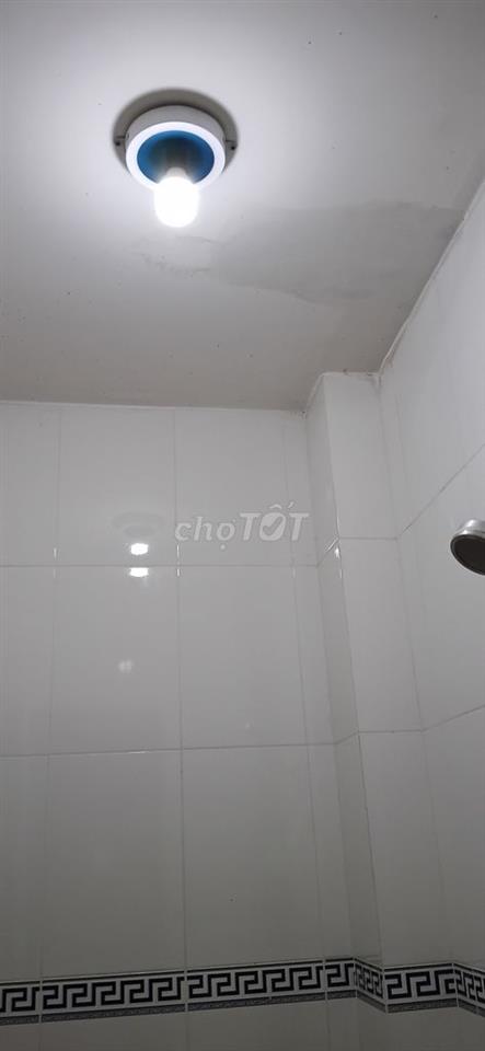 Cho 1 nữ ở ghép 