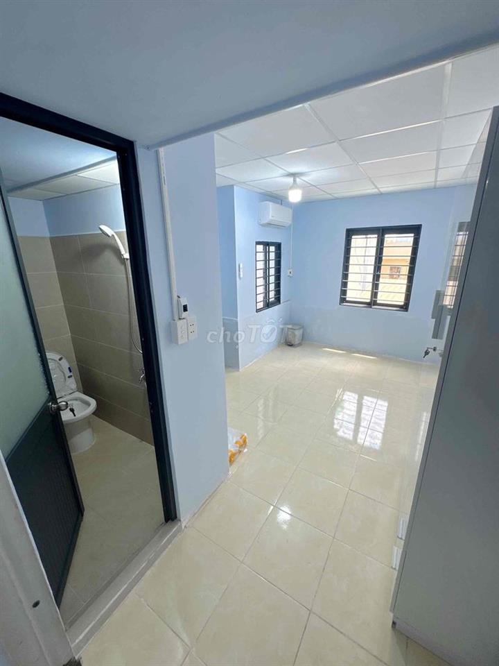 Phòng studio full NT 2 cửa sổ thoáng