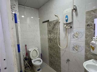 phòng trọ 18m2 NT cơ bản ở MT đường số q4