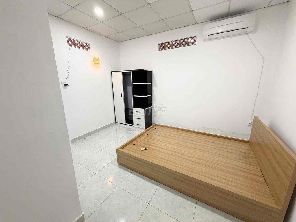 Cho thuê 2P 18m2 bancong full NT giá 3,8tr