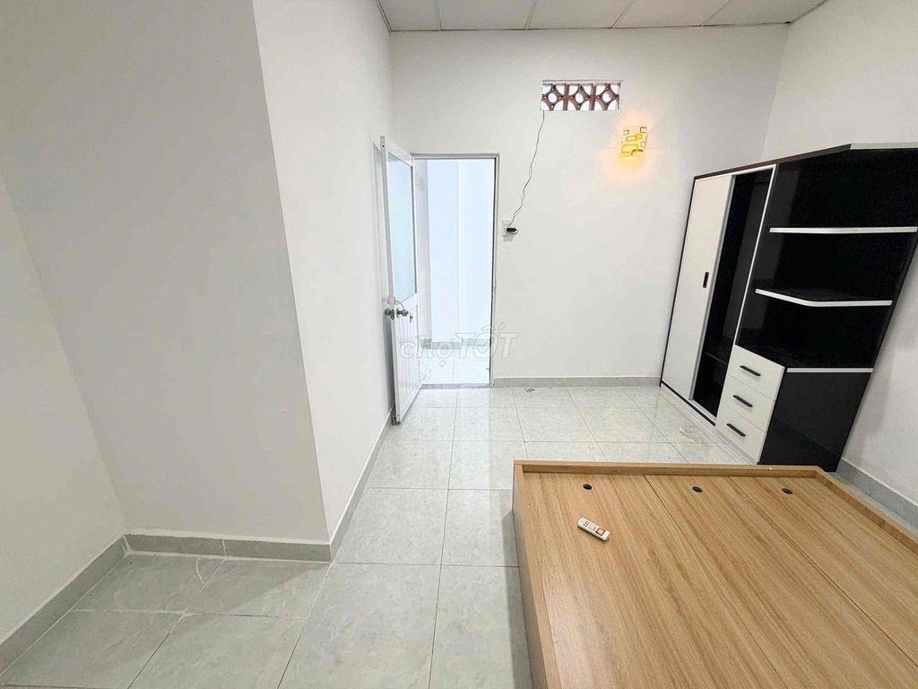 Cho thuê 2P 18m2 bancong full NT giá 3,8tr