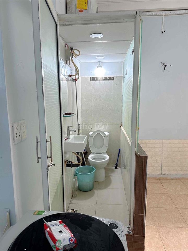 Phòng 20m2 full NT ở MT đường số 45 cửa sổ thoáng
