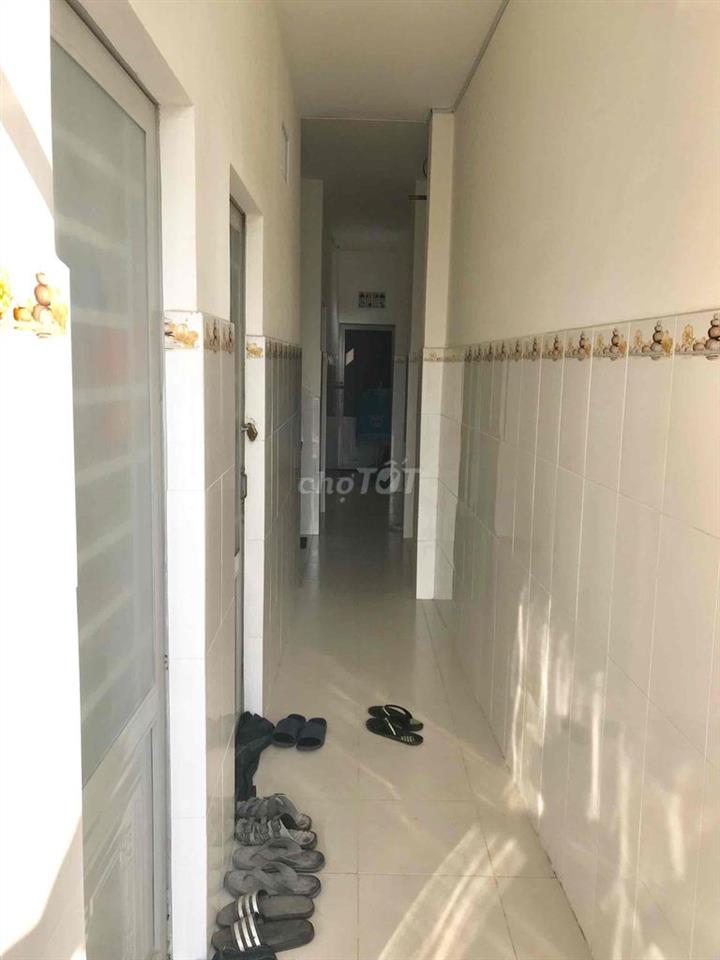 phòng trọ giá rẻ đoàn văn bơ xóm chiếu