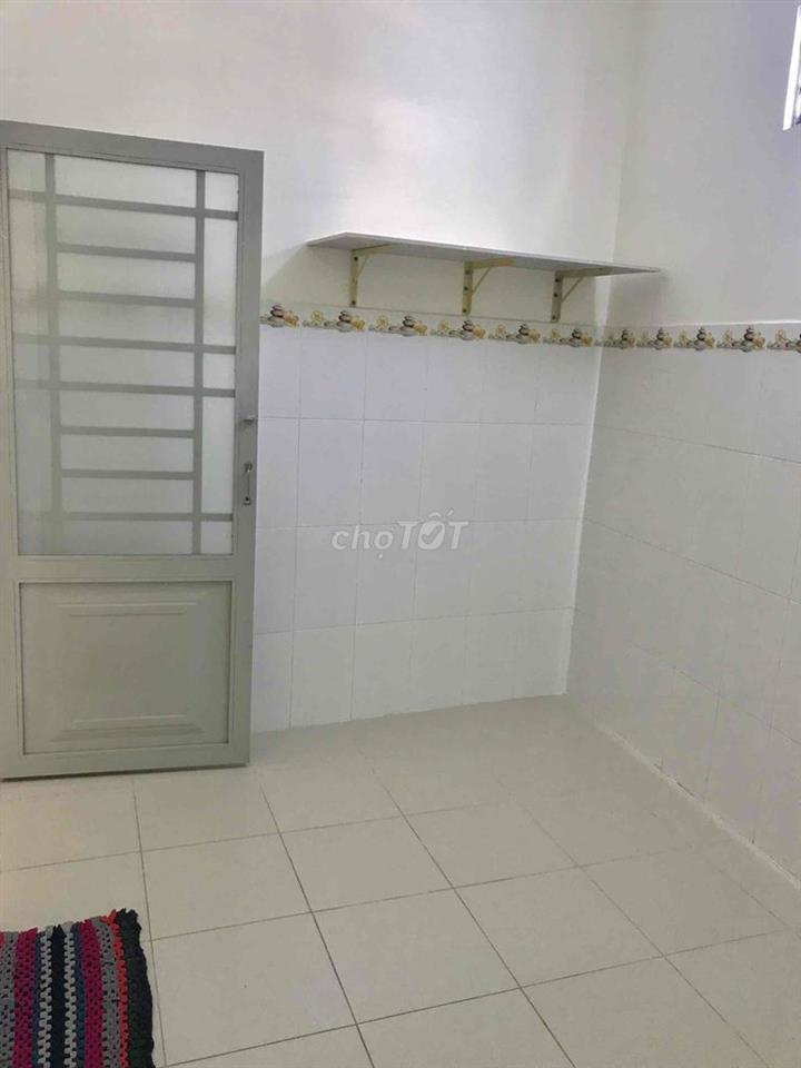 phòng trọ giá rẻ đoàn văn bơ xóm chiếu