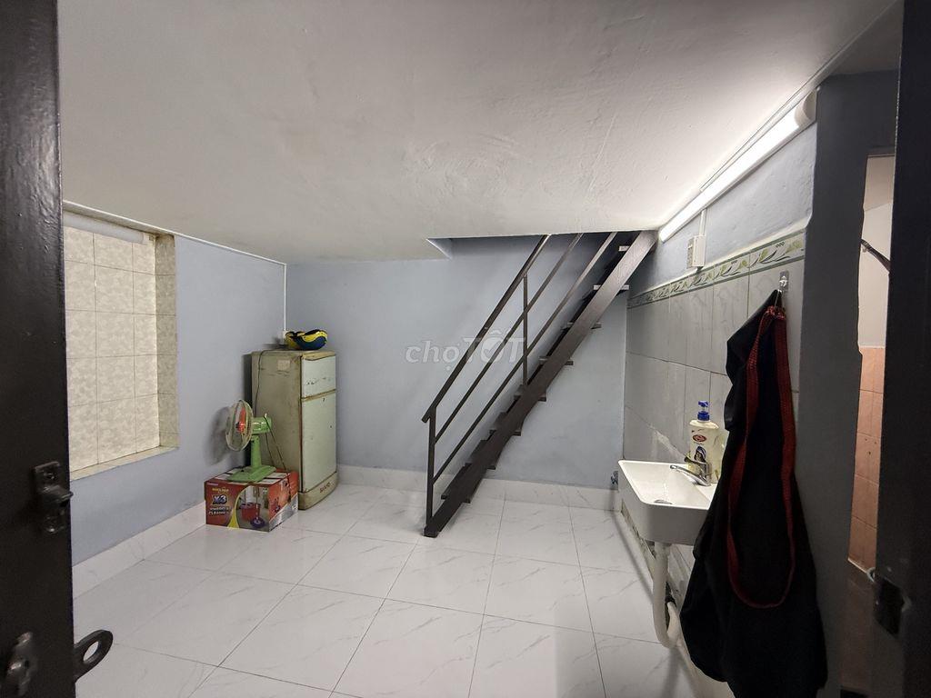 Nhà tập thể, tầng G, mặt tiền SHR