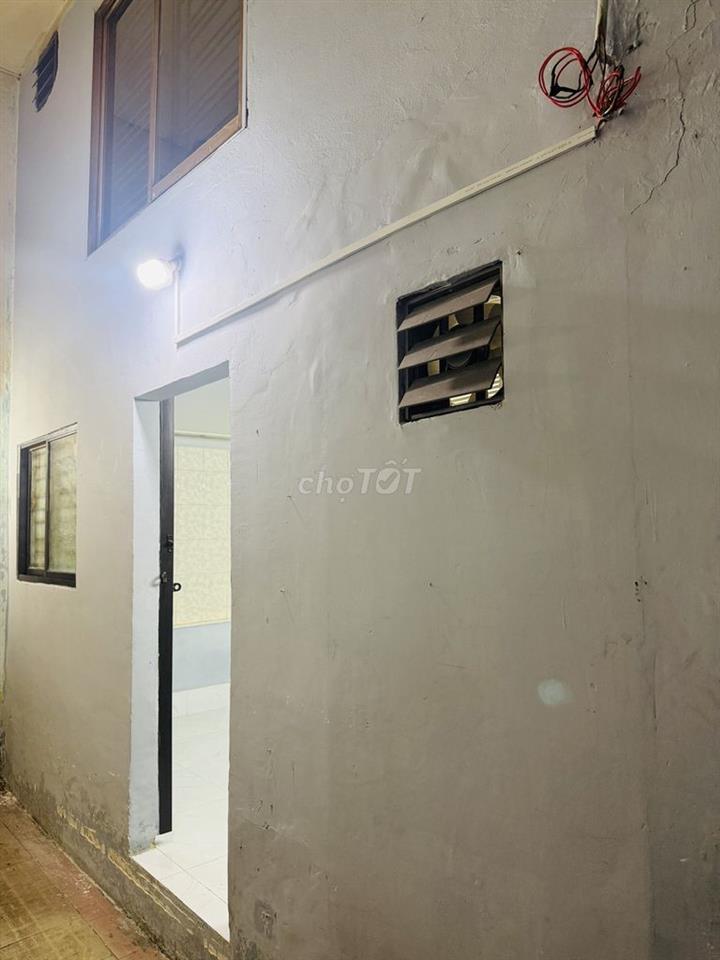 Nhà tập thể, tầng G, mặt tiền SHR