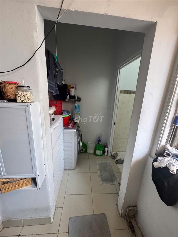 Chính chủ. Bán nhà Q5 lầu 2 ngay BV Đại học Y dược, 3pn, thương lượng