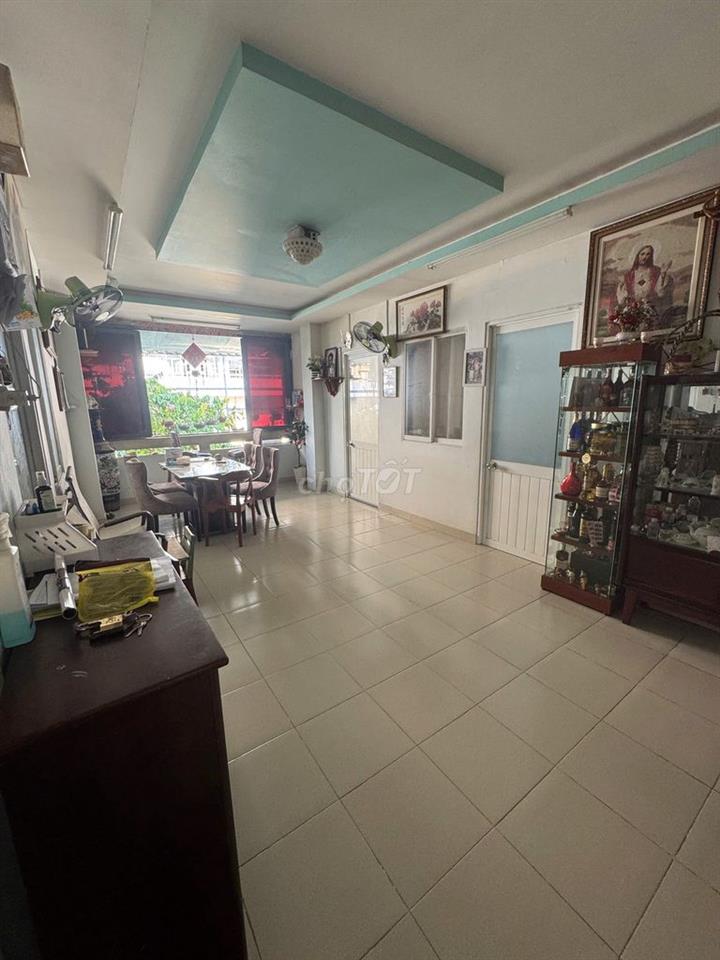 Chính chủ. Bán nhà Q5 lầu 2 ngay BV Đại học Y dược, 3pn, thương lượng