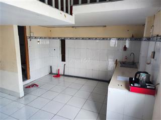 Bán chung cư Triệu Quang Phục (Lầu 2 + Lầu 3), Q5