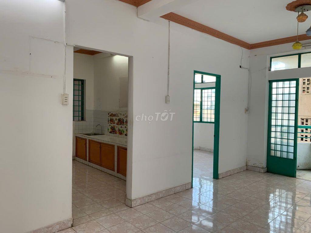 GIA ĐÌNH BÁN CĂN HỘ PHAN VĂN TRỊ  - CHỦ RẤT THIỆN CHÍ -56M2,2PN 2WC