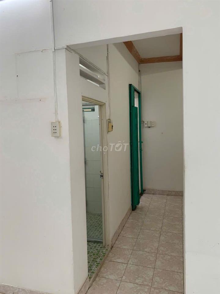 GIA ĐÌNH BÁN CĂN HỘ PHAN VĂN TRỊ  - CHỦ RẤT THIỆN CHÍ -56M2,2PN 2WC