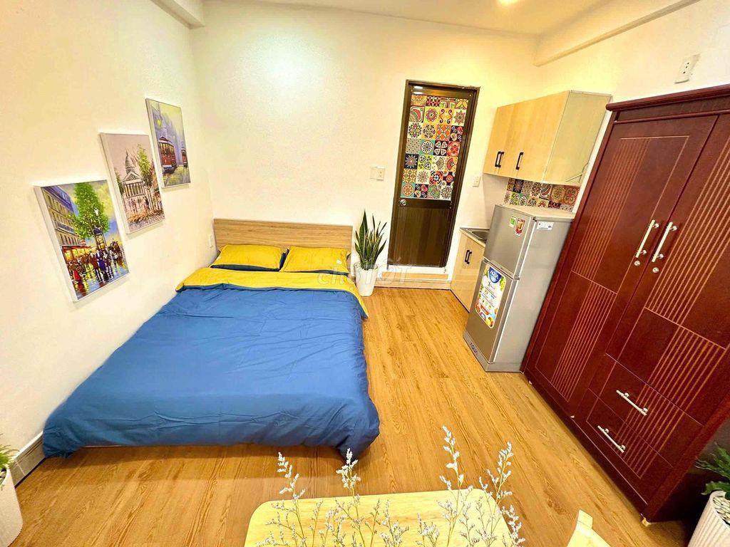 Phòng Xinh Full Nội Thất Thang Máy Duy Chuyển Gần UEH Khoa Học Tự Nhie